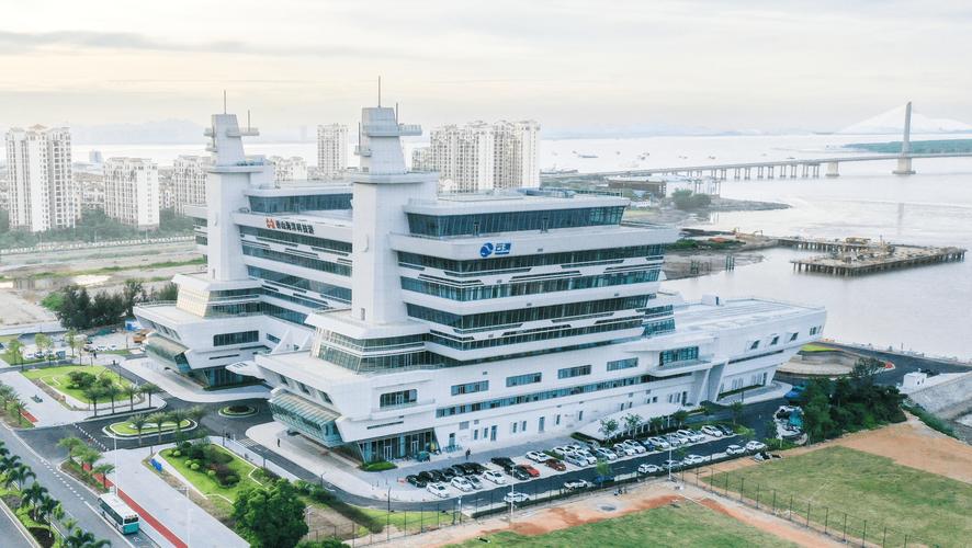 (国内首个无人船研发测试基地——位于广东珠海的香山海洋科技港.